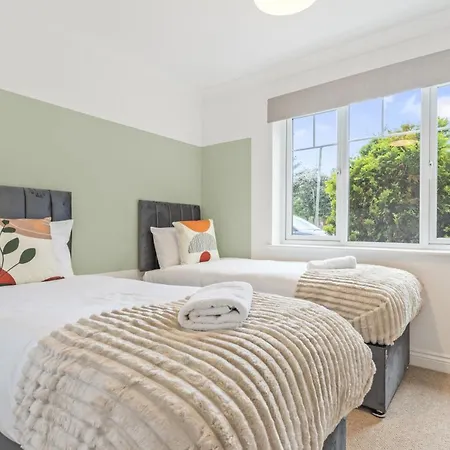 Crossley - Great Location - Free Parking, Self-check-in, Fast Wifi, Smart Tv With Netflix By Yoko *